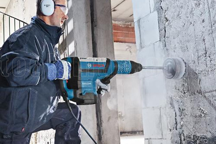 Нов Продукт Перфоратор Bosch модел GBH 12-52 DV SDS-Max 